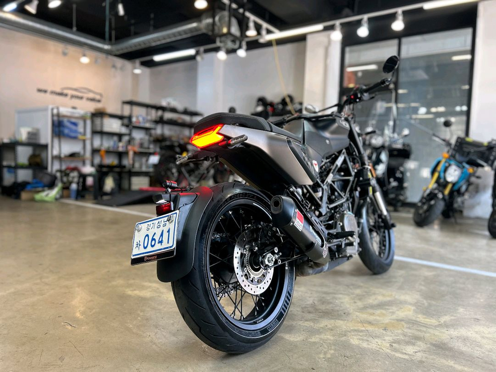 스바르트필렌401 22년 2.9만 경정비완료 무사고차량--2