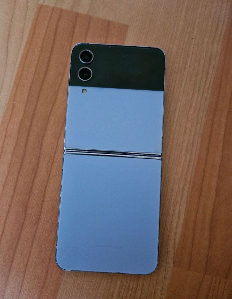 Z플립4 256G 무잔상--2