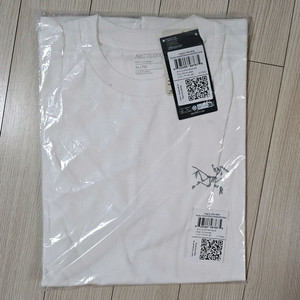 아크테릭스 남성 반팔 티셔츠 XL 새상품