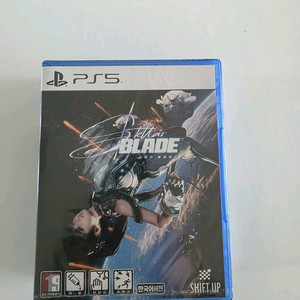 ps5 스텔라블레이드 미개봉 입니다