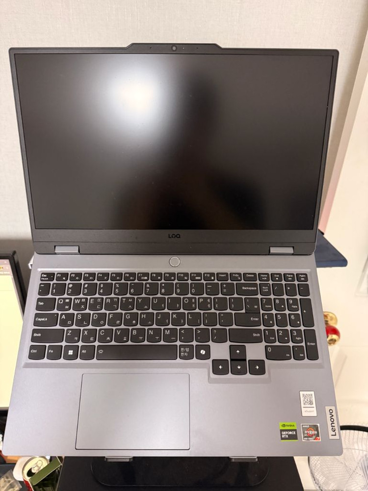 게이밍 노트북 이미지