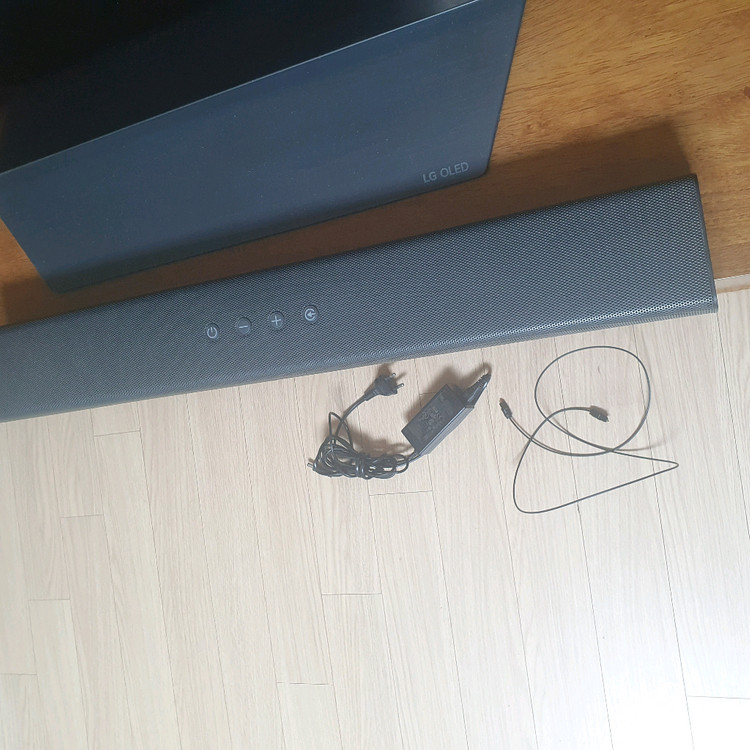 음질좋은 JBL Bar Stdio 2.0 채널 사운드바 스피커--1