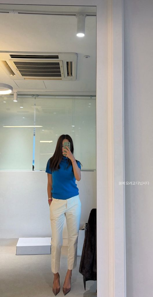 식스앤어하프 반팔 터틀넥 short sleeve turtle neck knit 이미지