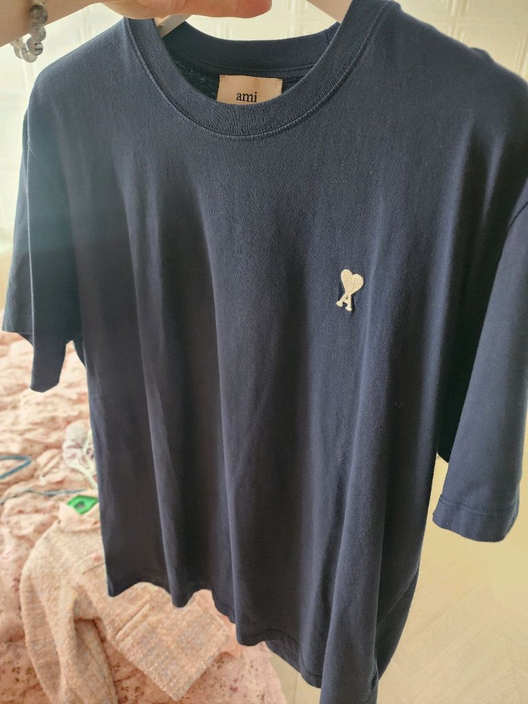25시즌 신상 아미 네이비 반팔 팝니다.--4