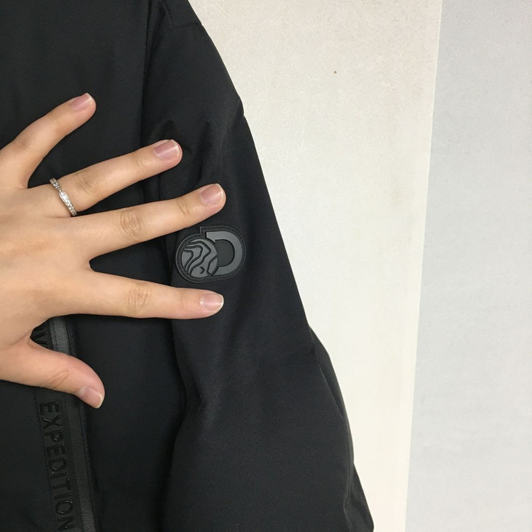 디스커버리 여성 다운 롱패딩 90 이미지