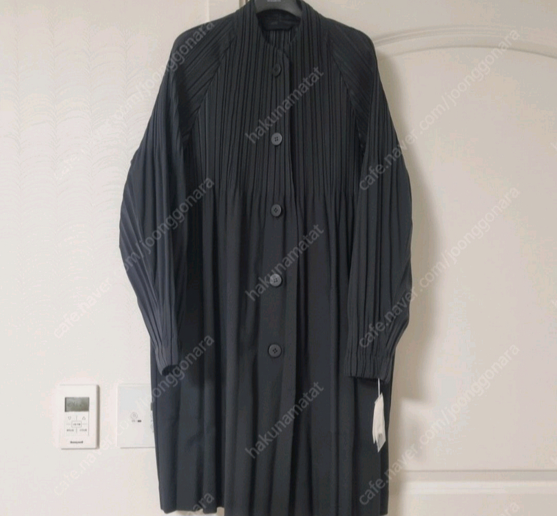 이세이미야케 플리츠플리즈 스무스롱코트 블랙 3사이즈 새상품 이미지