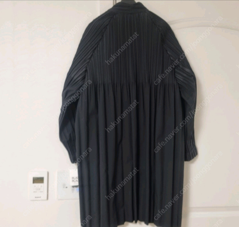 이세이미야케 플리츠플리즈 스무스롱코트 블랙 3사이즈 새상품 이미지