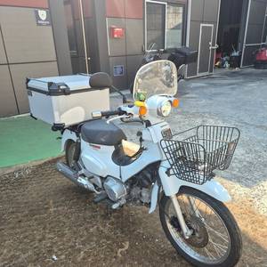 슈퍼커브110 23년 블박2채널휠풀튜닝 3천키로판매합니다