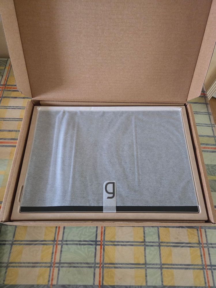 LG 그램뷰 2세대--2