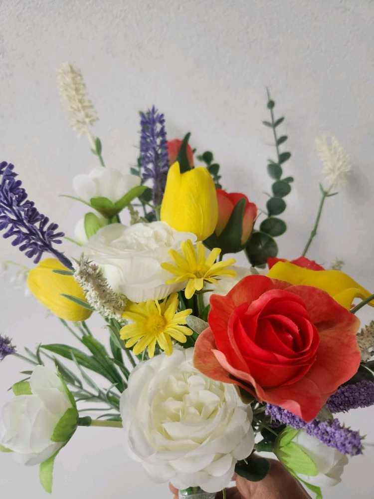 새상품)풍성한 리얼장미 조화 부케 이미지