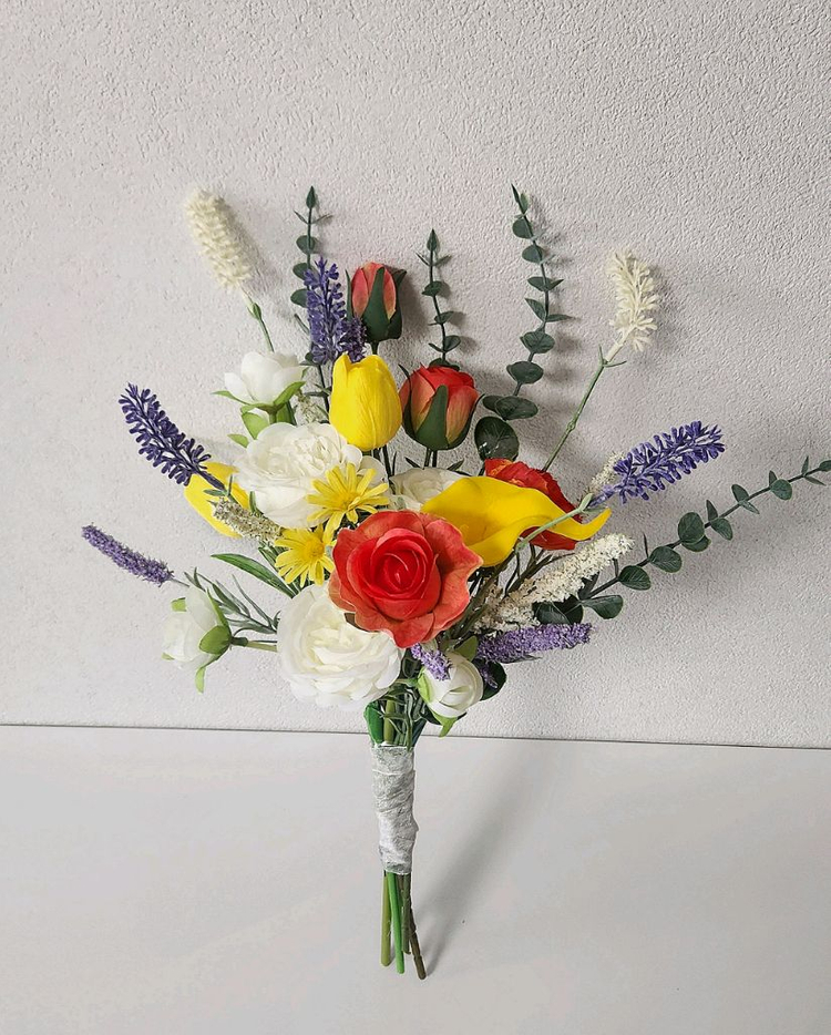 새상품)풍성한 리얼장미 조화 부케 이미지