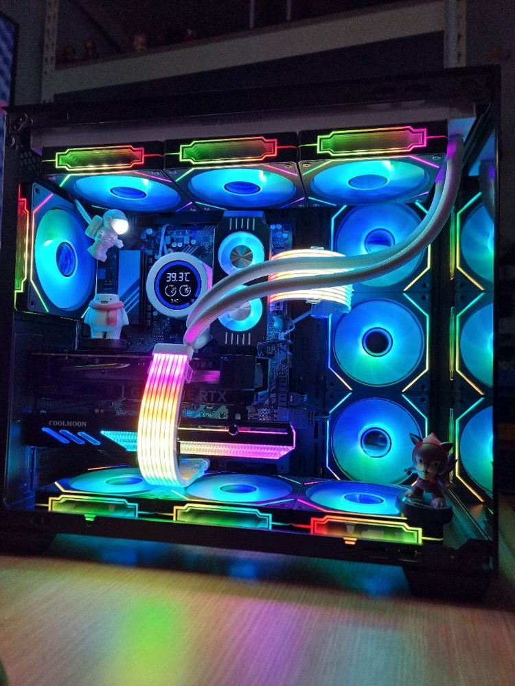 고사양 게이밍용 컴퓨터 라이젠 7800x3d rtx 4070 윈도우 정품 팝니다. 이미지