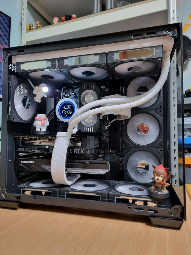 고사양 게이밍용 컴퓨터 라이젠 7800x3d rtx 4070 윈도우 정품 팝니다. 이미지