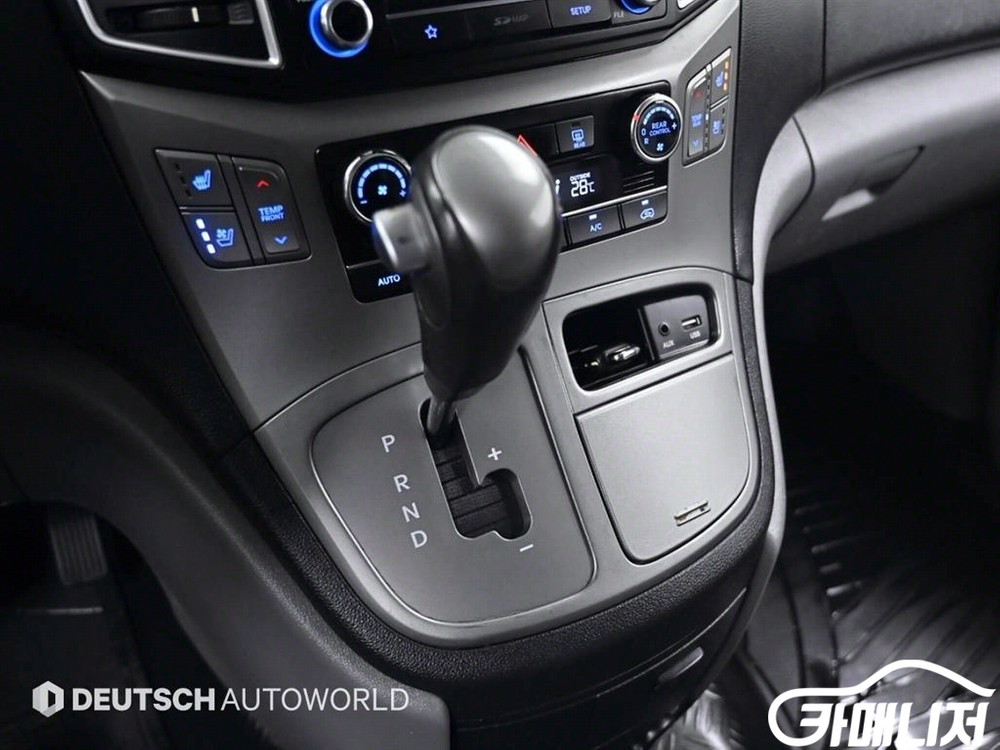 [현대]더 뉴 그랜드 스타렉스 2WD 웨건 12인승 모던 (12인승) #3월급매--8