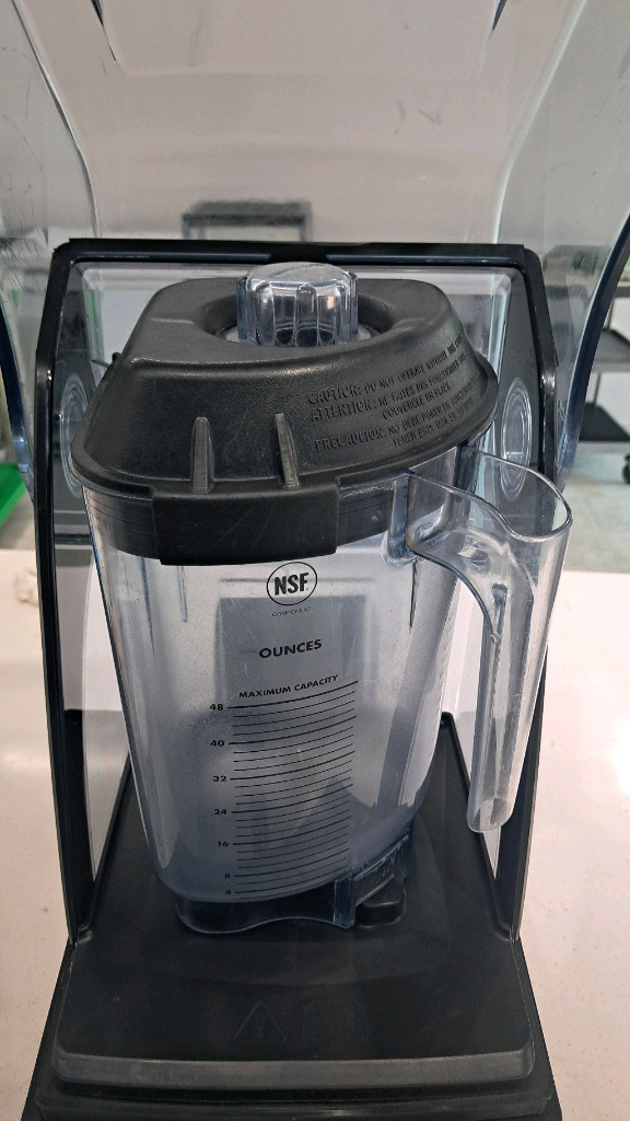 바이타믹스 콰이어트원 블렌더--2