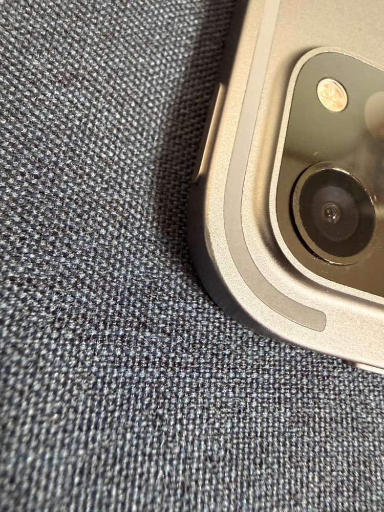 아이패드 프로 11 M2 128gb wifi 팝니다 이미지