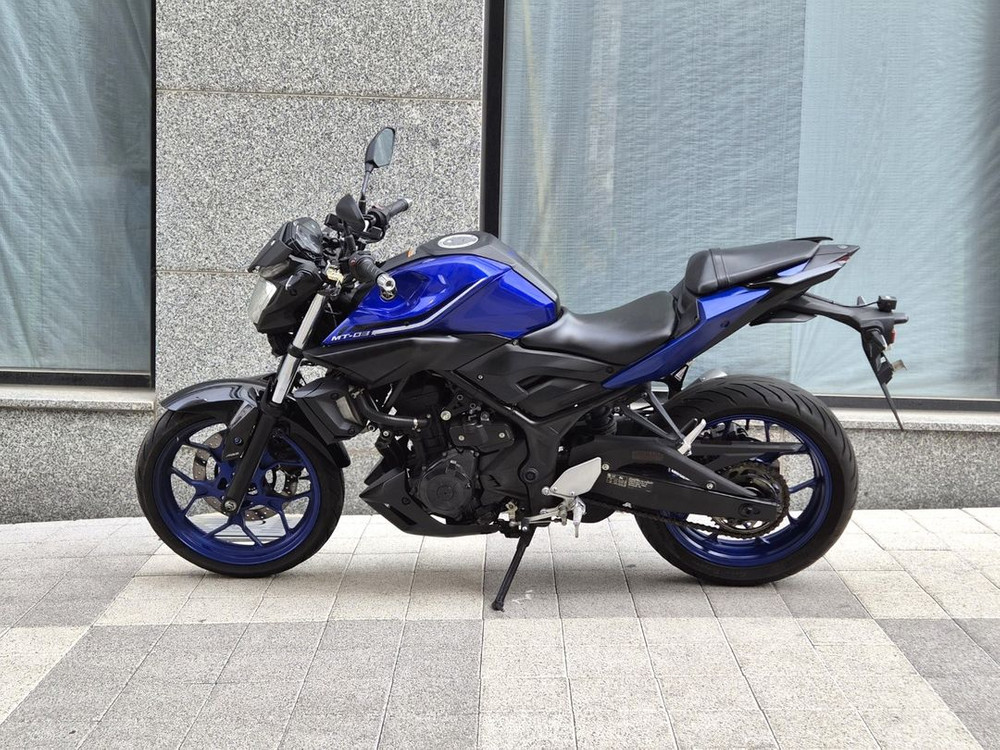 2017년식 야마하 MT03 레이스블루 판매합니다. 이미지