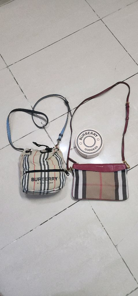 버버리 포이베 복조리백--5