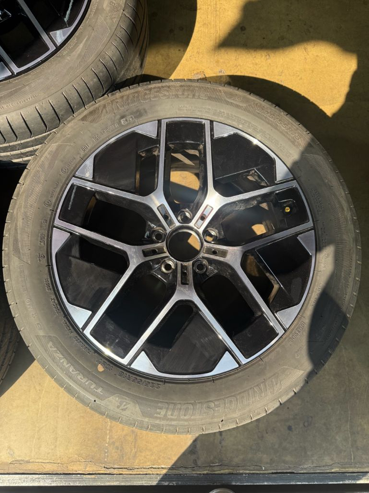 벤츠 e클래스 w214 18인치 휠타이어 한대분 새제품 이미지