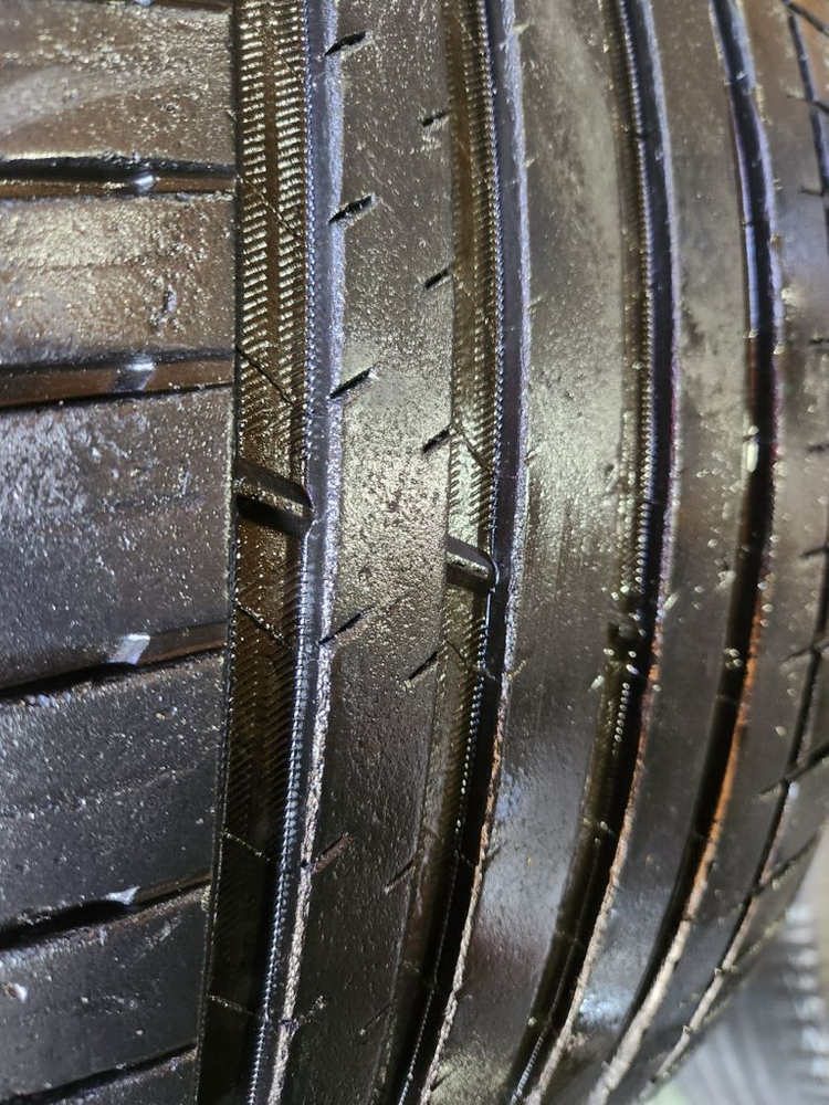 미쉐린 파일럿스포츠4 SUV ZP 런플랫 275 40 22 (2개) 이미지