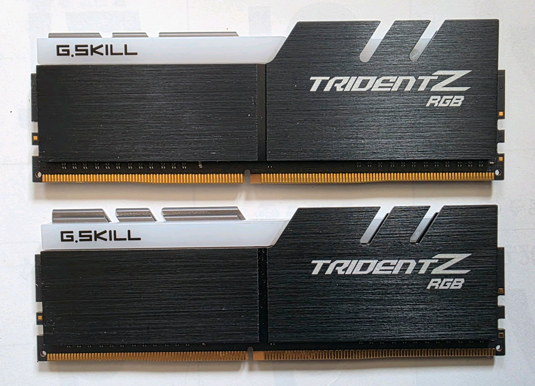 G.SKILL DDR4 2666 8GB 2개 16GB 세트 판매합니다--1