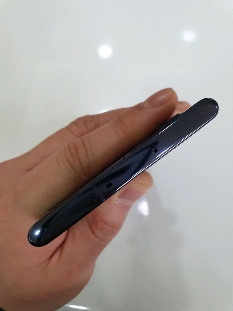 갤럭시노트10플러스256G 무잔상 무기스 새폰급 중고폰 이미지