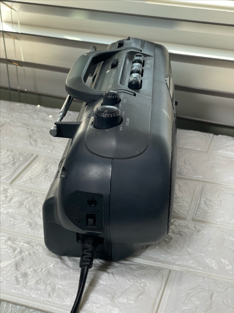 산요 카세트플레이어 라디오 작동잘됨--3