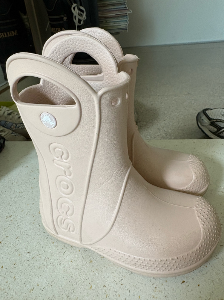 크록스키즈 핸들 잇 레인부츠 10 퀴츠 컬러(인디고 핑크--1