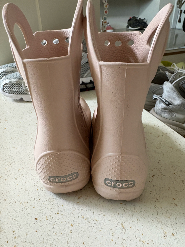 크록스키즈 핸들 잇 레인부츠 10 퀴츠 컬러(인디고 핑크--2