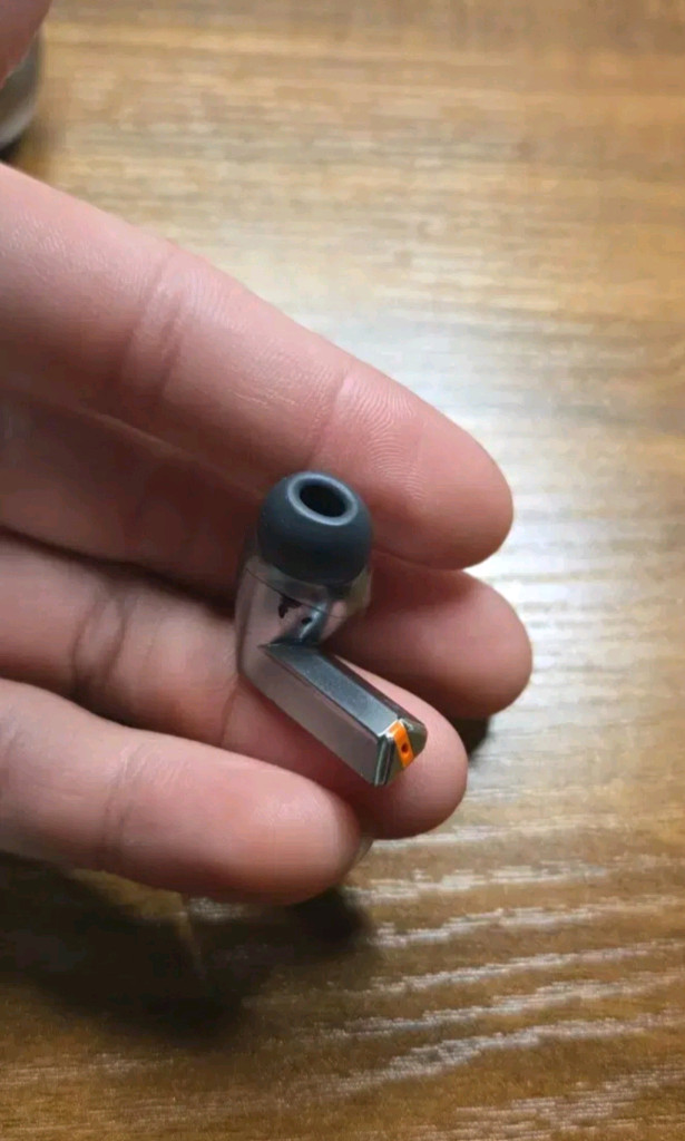 버즈프로3 (케이스2개) 이미지