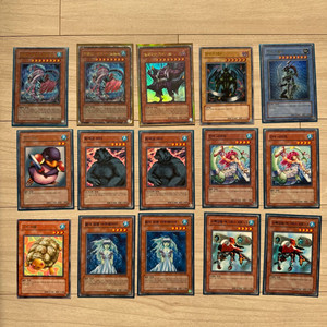 추억의 고전 유희왕 카드 이미지