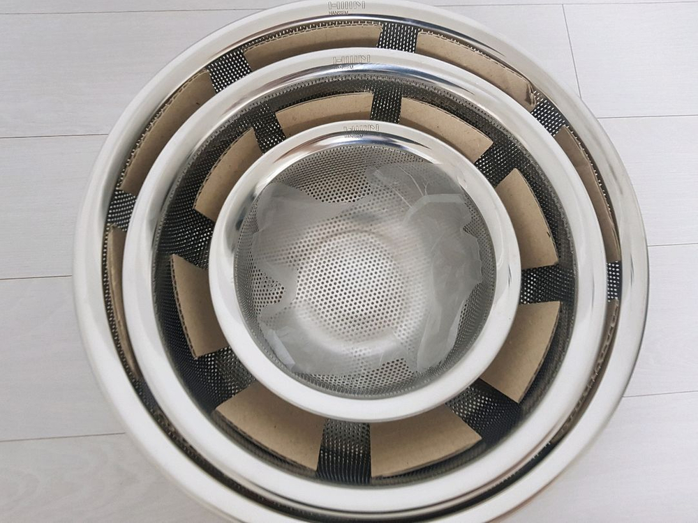 HANSSEM 한샘 프리미엄 HOLE 믹싱볼 세트 스덴 원형 채반 채망 과일 야채 소면 새상품 (미사용)--4