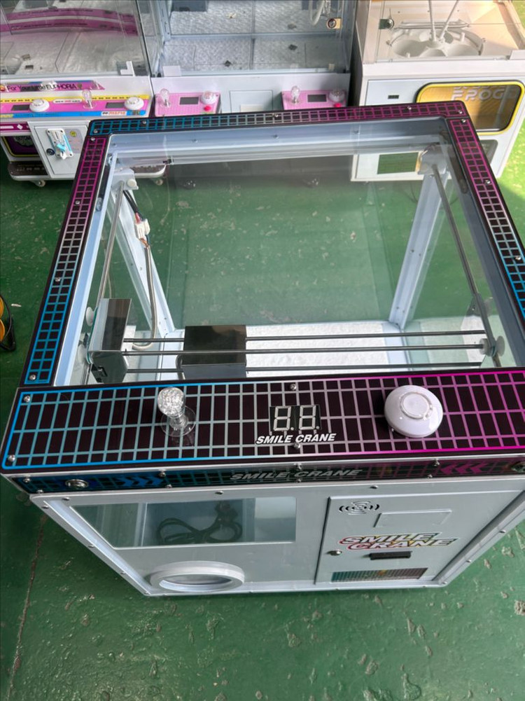 스마일크레인 인형뽑기기계 이미지
