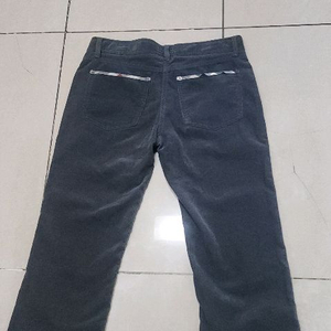 버버리 여성 코듀로이 7부팬츠 이미지