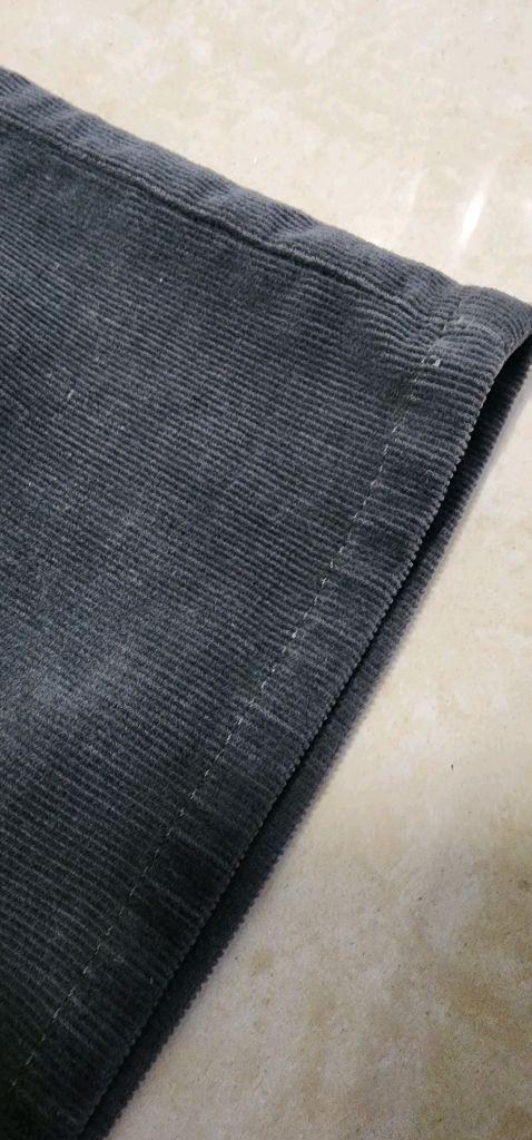 버버리 여성 코듀로이 7부팬츠 이미지