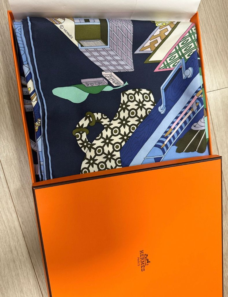 에르메스 스카프 까레 이미지