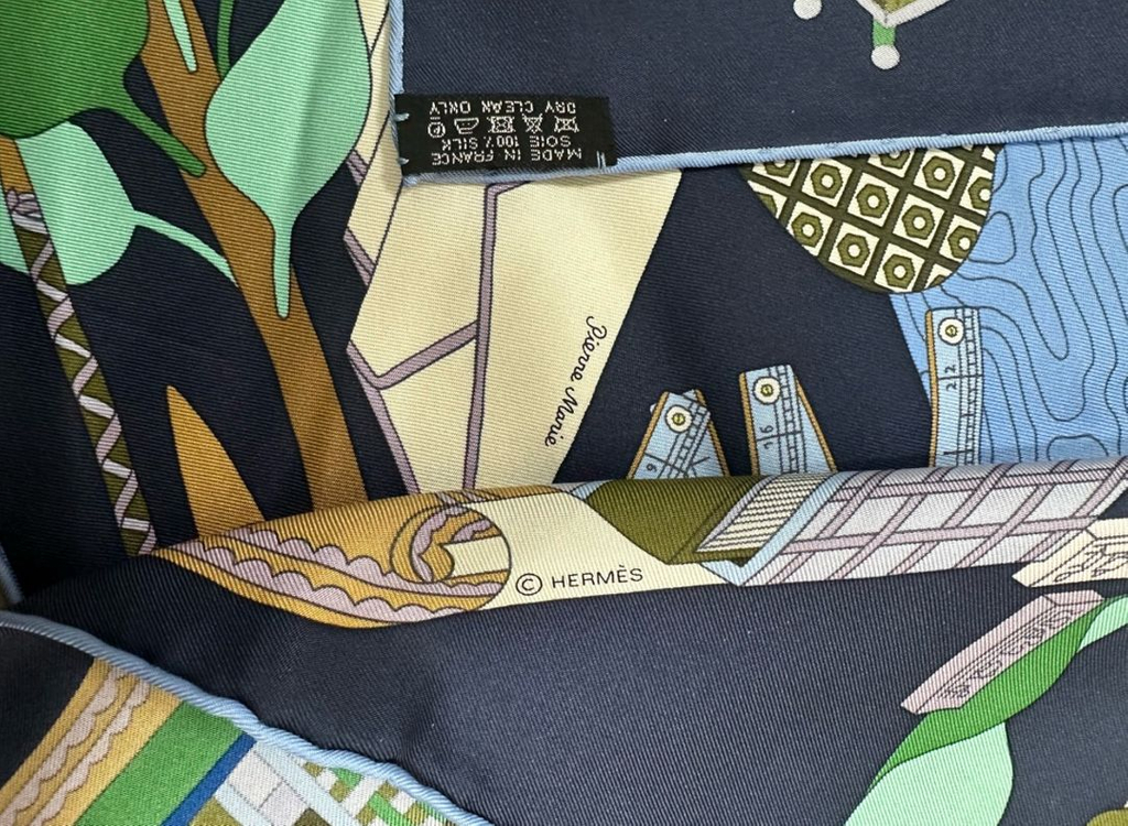 에르메스 스카프 까레 이미지