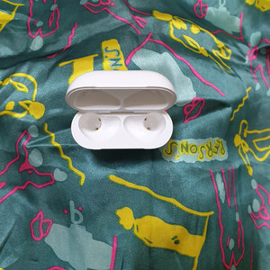 에어팟 4세대 노캔본체 +케이스