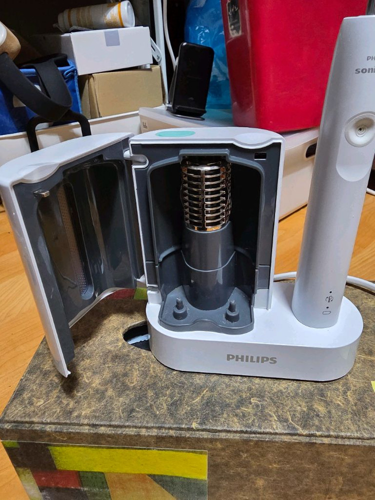 필립스 전동칫솔 UV살균기 세트 이미지