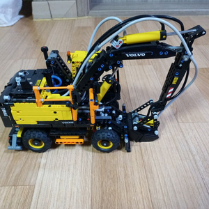 레고 볼보 포크레인 EW160E 42053 이미지