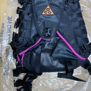 나이키 ACG 리스폰더 백팩 블랙 핑크 이미지