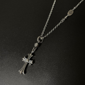 크롬하츠 십자가 목걸이 이미지