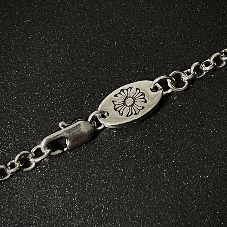 크롬하츠 십자가 목걸이 이미지