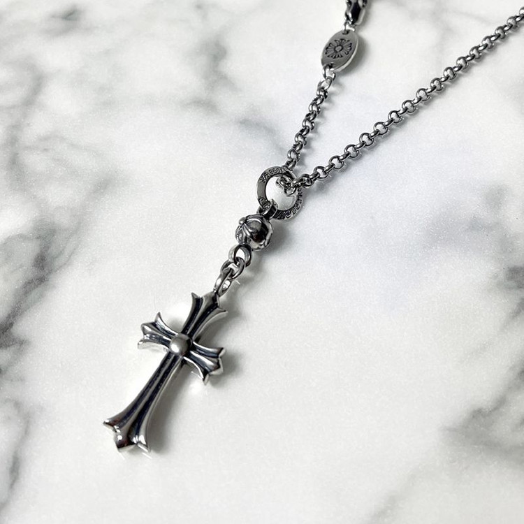 크롬하츠 십자가 목걸이 이미지