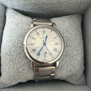 까르띠에 롱드 스틸 시계 이미지