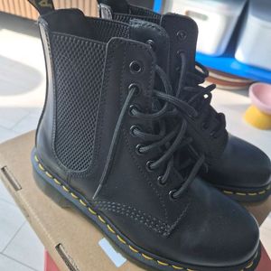 닥터마틴 1460 하퍼 220사이즈 이미지