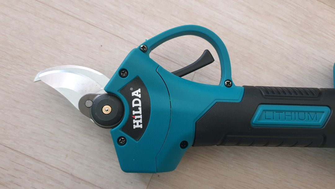 21볼트 전동 전지가위 세트 이미지