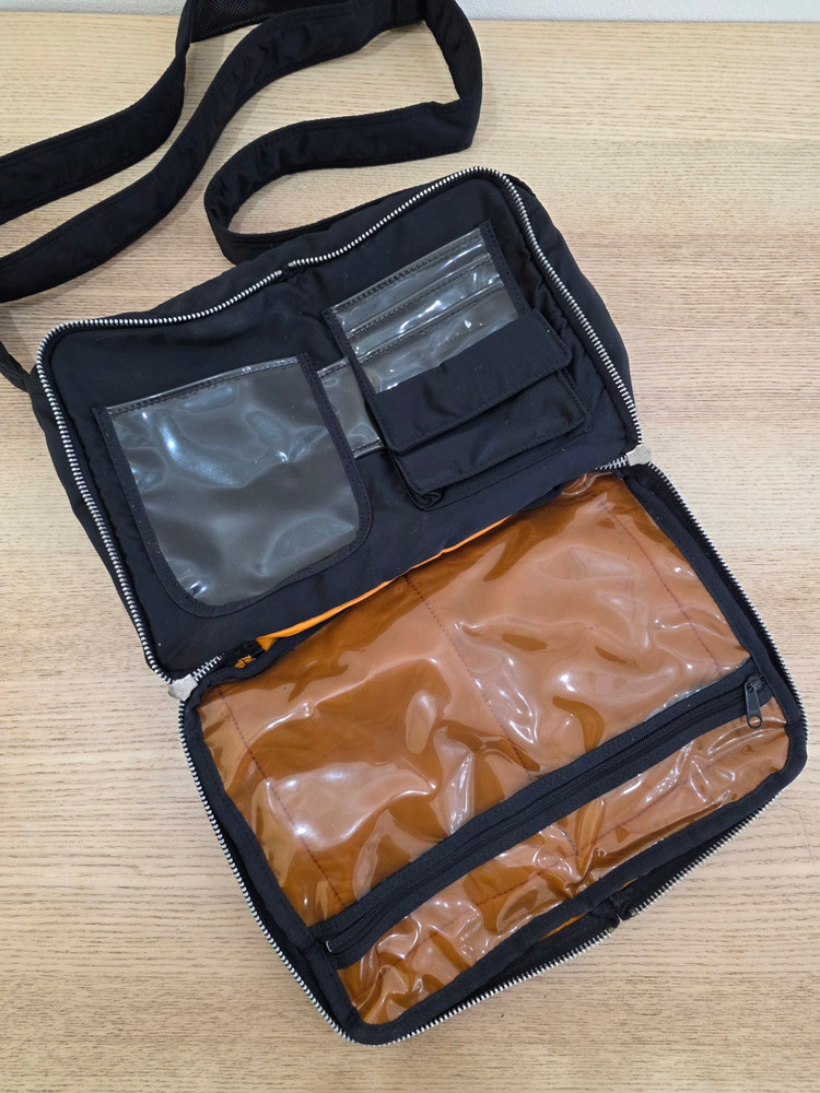 요시다 포터 탱커 숄더백 라지 L 블랙 판매. 622-78810--3