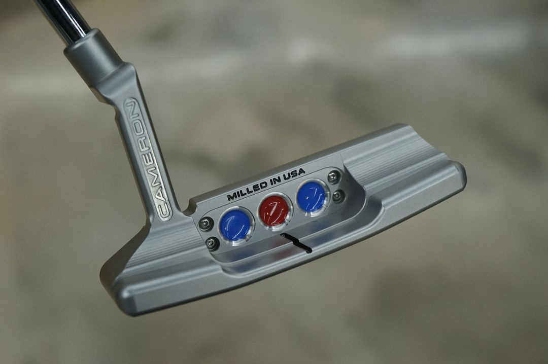 스카티카메론 MOTO 퍼터 35인치 (캘러포니아 샵 에니션) 이미지