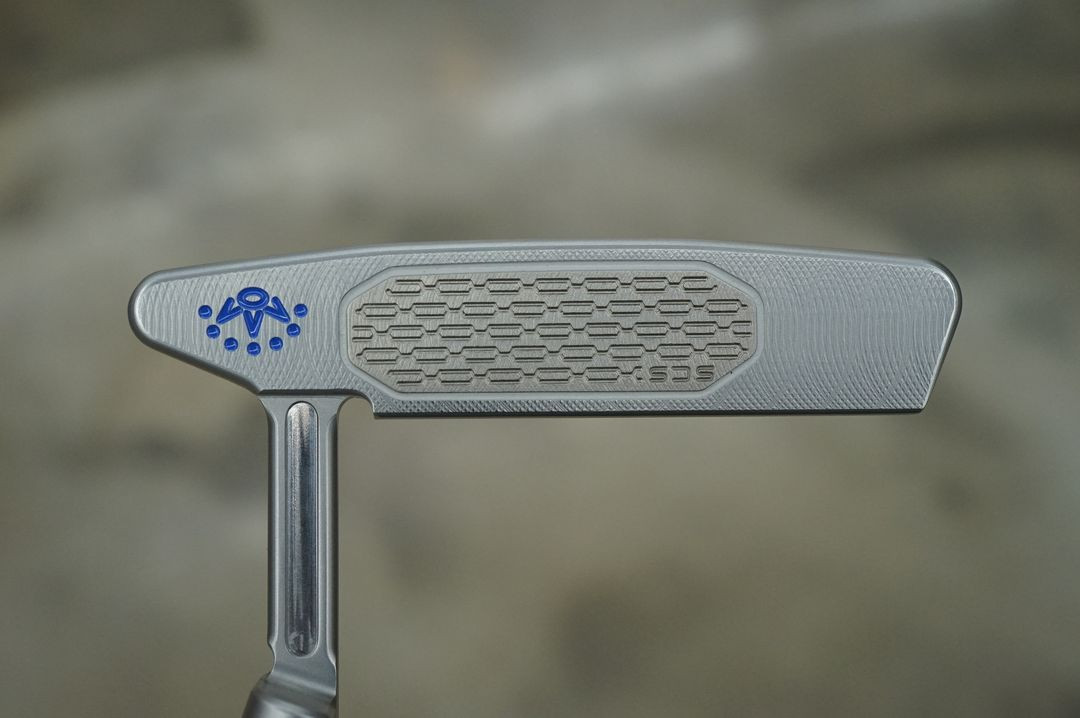 스카티카메론 MOTO 퍼터 35인치 (캘러포니아 샵 에니션) 이미지